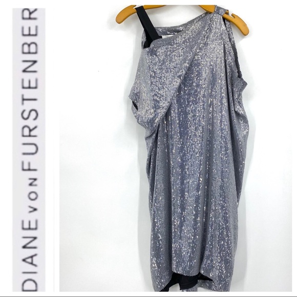 💕SALE💕Diane Von Furstenberg Silver Sequins Dress - Picture 9 of 14